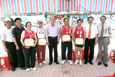 花蓮舉辦主委盃常青田徑公開賽(圖)