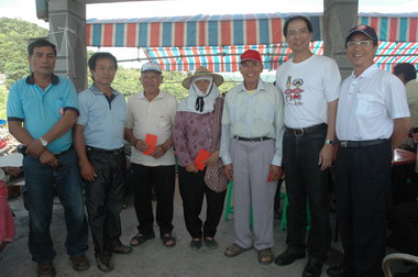 張志明今日前往水璉發放漁民節禮金(圖)