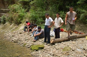 國中畢業生為救人溺斃(圖)