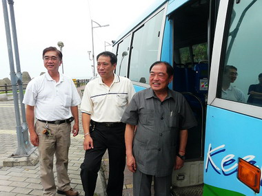 張通榮肯定「305濱海大道」班車(圖)