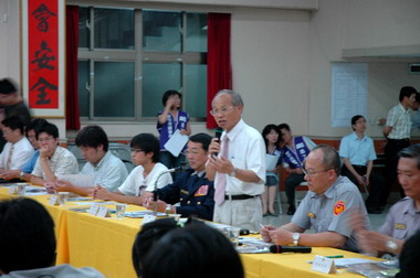市警局座談會大學生對治安工作期待(圖)