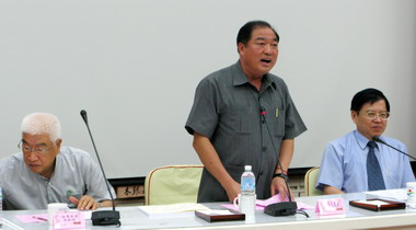 張通榮主持98年度消費者工作績效考核(圖)