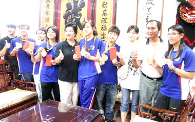 高雄世運拔河奪金牌3名鹿港人(圖)