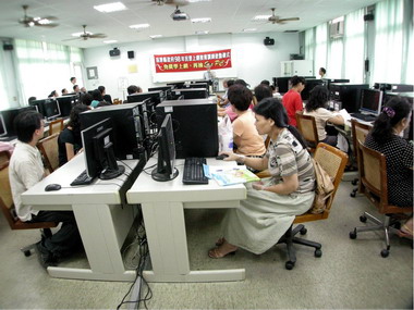 縣府提供各鄉鎮民眾免費上網教育訓練(圖)