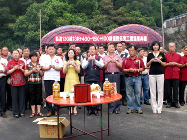 130線兩路段道路拓寬工程通車(圖)