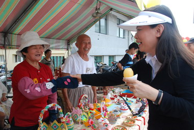 北斗社區懷舊市集長青族活力滿分(圖)