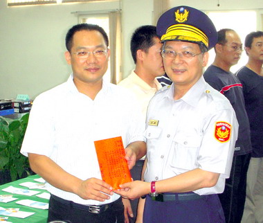 南投檢警查獲辦門號換現金詐騙集團(圖)