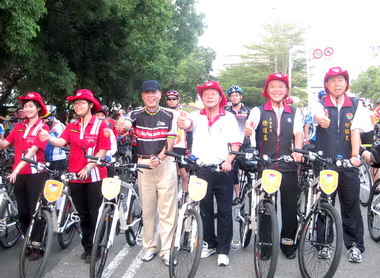 苗栗舉辦守護交通安全嘉年華會(圖)