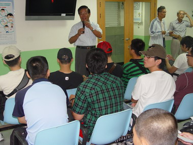 王乾發歡送常備兵役男入營服役(圖)