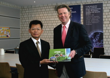 打造太陽能聚落 縣府考察團德國招商(圖)