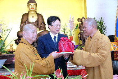 彰縣佛教會舉辦新任理事長就職典禮(圖)