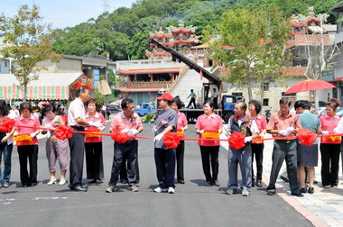 西湖鄉金獅村天福宮前停車場落成啟用(圖)