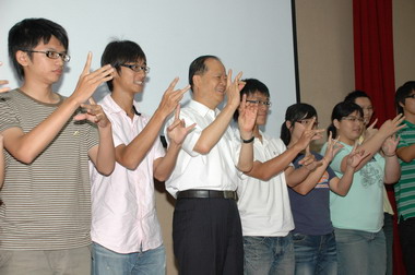 鄭永金：迎接聽奧新竹縣準備好了(圖)