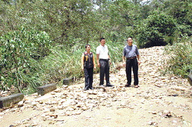 中央處理土石流打太極拳地方砲轟(圖)
