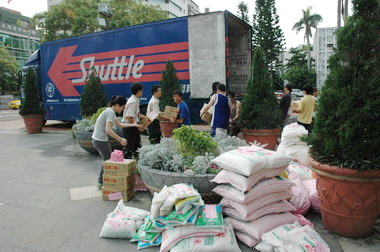 林政則感謝五崧捷運義務協助載運物資(圖)