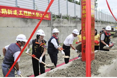 苗栗地區污水處理廠第一期工程動工(圖)
