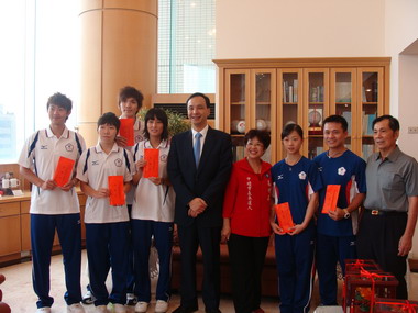 朱立倫接見高雄世運優秀選手(圖)
