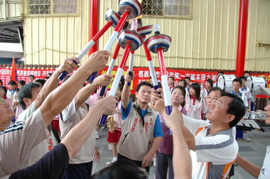 98全縣運動會聖火6日於大林鎮安霞宮點燃(圖)