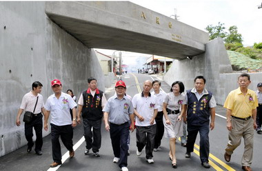 山線三義段搶修及穿越道路工程通車(圖)