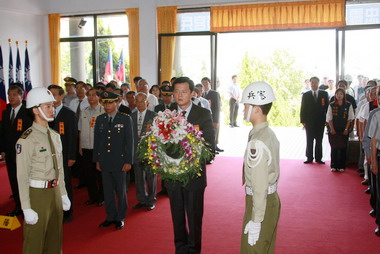 北縣98秋祭國殤 周錫瑋、蔡家福致祭(圖)
