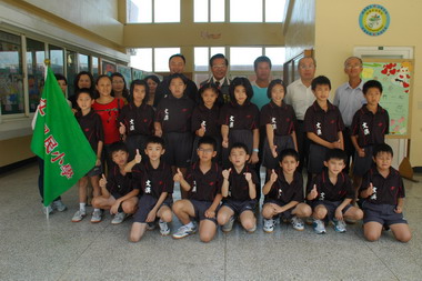 文澳國小桌球隊參加JOLLA盃桌球錦標賽(圖)