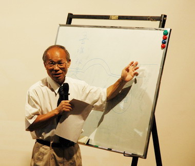 林政則演講「新速實簡的市政服務」(圖)