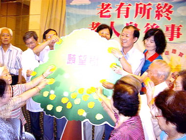 中市辦理「老有所終．老人身後事」學習營(圖)