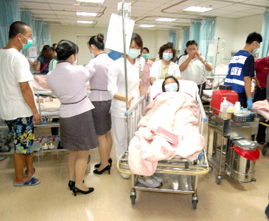 彰縣芳苑國小發生食物中毒意外(圖)