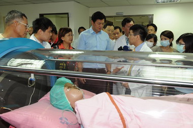 臺北縣立醫院成立高壓氧治療中心服務病患(圖)