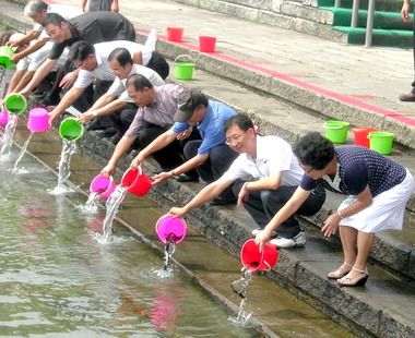 大觀發電廠辦理魚苗放養活動(圖)