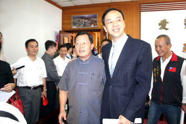 行政院副院長朱立倫 協助苗縣完成高鐵設站(圖)