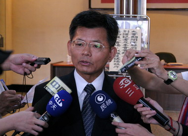 「陳楊配」純屬吃人豆腐花招(圖)