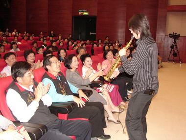 音樂饗宴帶動選戰熱度(圖)