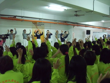 慈濟基金會草屯聯絡處關懷外籍容人(圖)