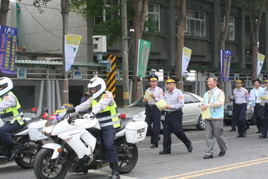 執行全國反詐騙活動日(圖)