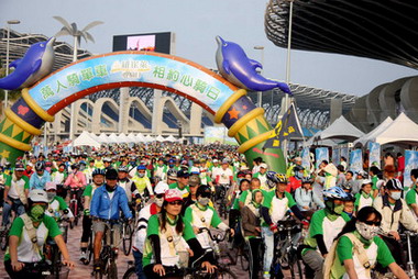 星期日心騎日 高雄人騎出健康(圖)