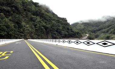 南庄鄉蘿菈橋新建工程通車命久布斯橋(圖)