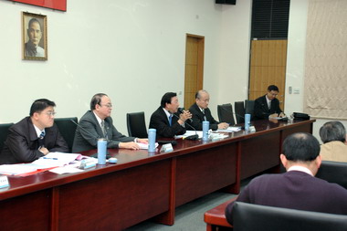 邱鏡淳：社會福利補助中央地方同步(圖)