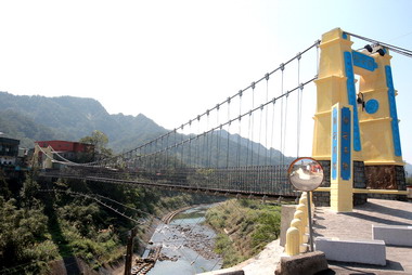 靜安吊橋剪綵啟用(圖)