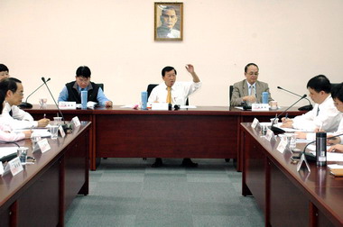 邱鏡淳：衛生品質達水準廠商才願投資(圖)