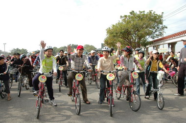 鹿草鄉「保鹿段」自行車道啟用(圖)