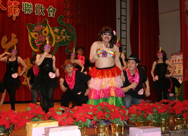 高雄縣府舉辦新春聯歡活動(圖)