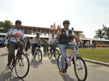 東縣投奔新台東雙鐵攏ㄟ通(圖)