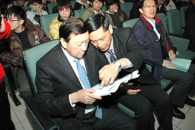 學界支持老人津貼排富 邱鏡淳：循序推動(圖)