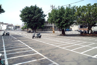 許明財勘查後火車站推車站站體地下化(圖)