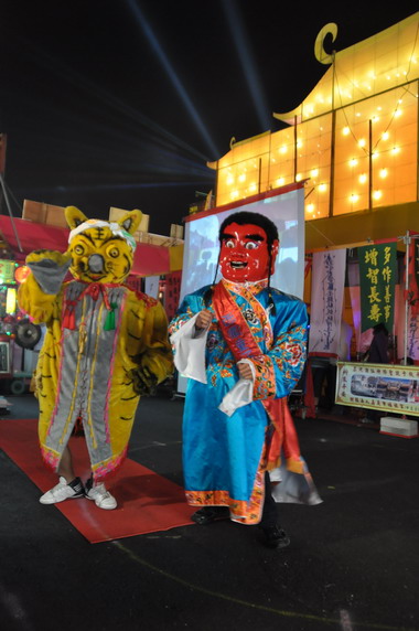 嘉市燈展電音神童體驗(圖)