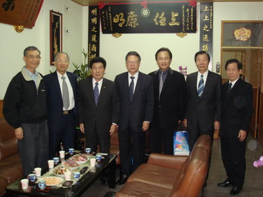 曾瑞育呂添資上午拜會進出口同業公會(圖)