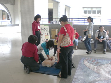 消防局辦理新民國小消防體驗活動(圖)