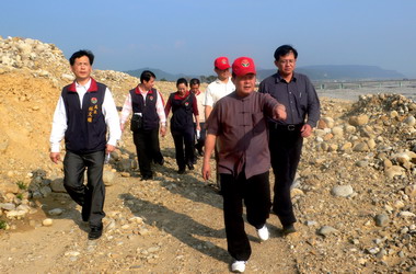 劉政鴻今會堪火炎山隧道及護岸問題(圖)