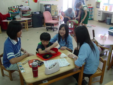 明道學生走出校園  實踐社會關懷活動(圖)